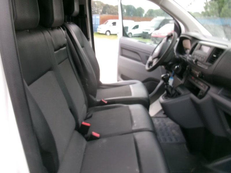 TOYOTA PROACE 2.0 D- Bestelwagen — zdjęcie 18