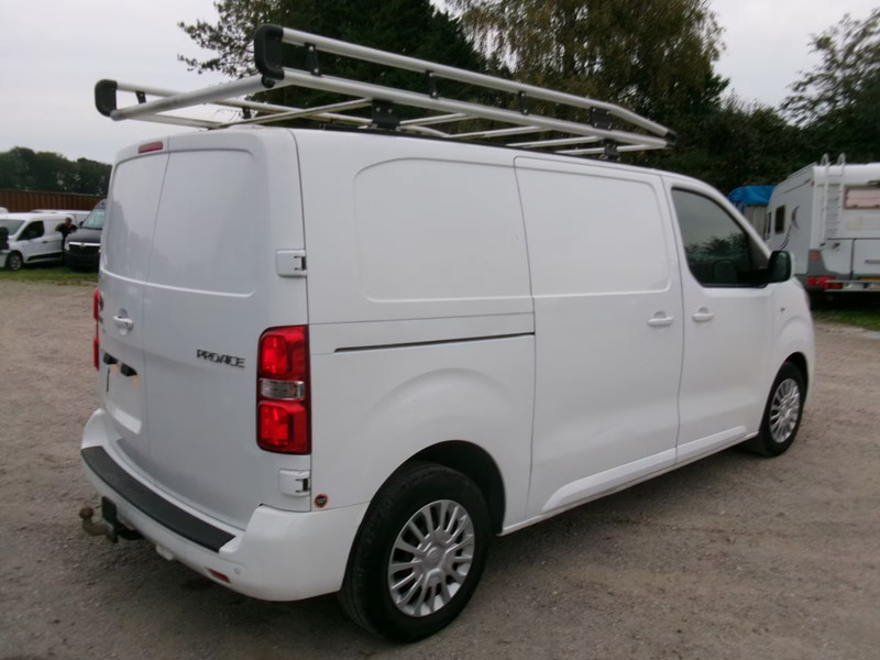 TOYOTA PROACE 2.0 D- Bestelwagen — zdjęcie 4
