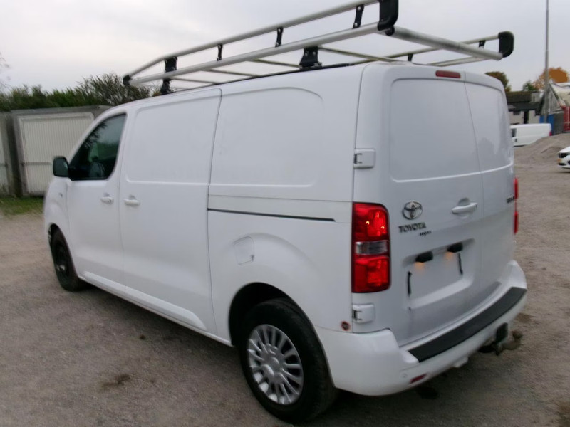 TOYOTA PROACE 2.0 D- Bestelwagen — zdjęcie 5