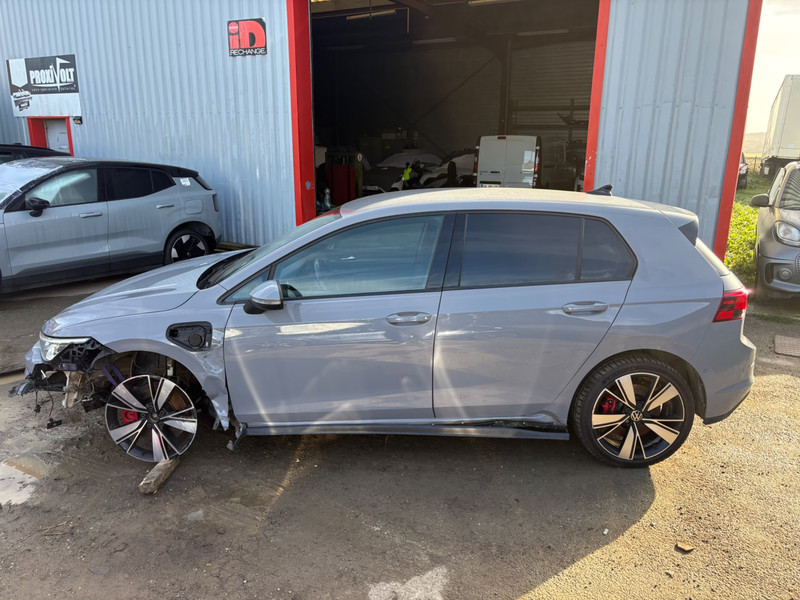 Volkswagen Golf — zdjęcie 8