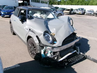 MINI COOPER 1.5 I BA 3P