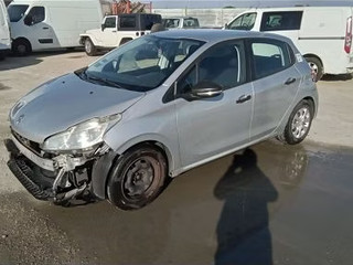 PEUGEOT 208 1.4 HDI FAP - 68 SOCIETE