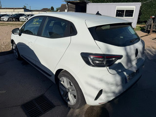 RENAULT CLIO 1.6 E-TECH 145